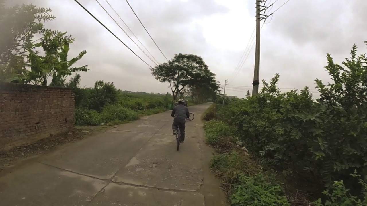 Electric-Assisted Bike Hanoi Bat Trang Village 4H